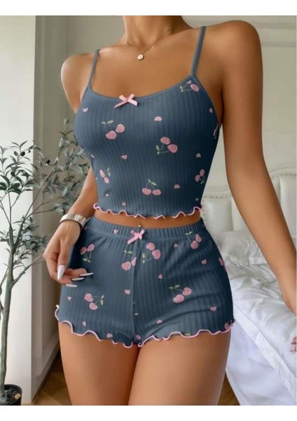 - Mavi Kiraz Desenli Askılı Şortlu Pijama Takımı