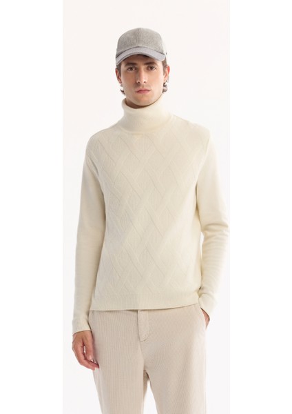 Erkek Ekru Balıkçı Yaka Soft Touch Dokulu Triko Regular Fit Kazak A52Y5040
