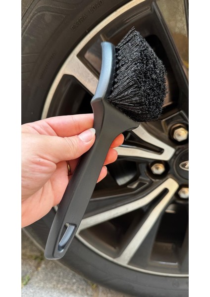 Araba Jant Temizleme Fırçası , Zorlu Kirlerde Etkili, Dayanıklı Kıl Yapısı ( 1 Adet )