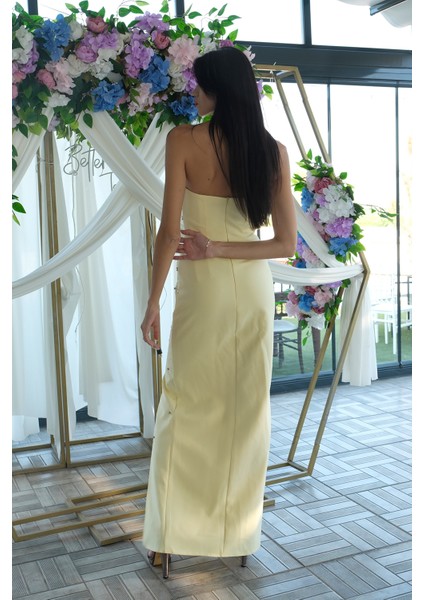 Sarı Kadın Straplez Taş Detaylı Yırtmaçlı Abiye Elbise 0801045.11 indirimleri