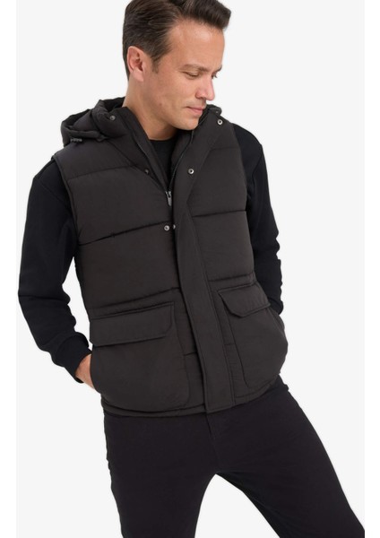 Su Geçirmez Regular Fit Kapüşonlu Fermuarlı İç Cepli Şişme Yelek W5509AZ25AU modelleri