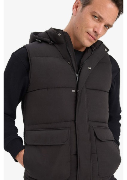 Su İtici Regular Fit Kapüşonlu Fermuarlı İç Cepli Şişme Yelek W5509AZ25AU