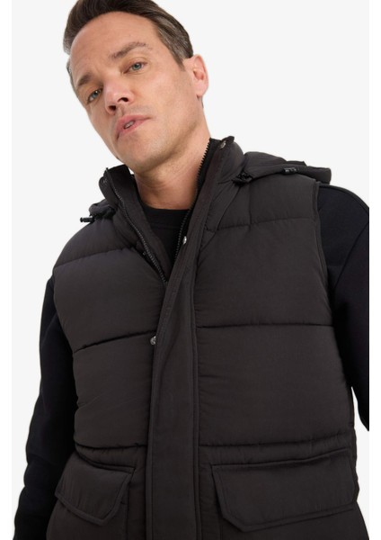 Su İtici Regular Fit Kapüşonlu Fermuarlı İç Cepli Şişme Yelek W5509AZ25AU fırsatları