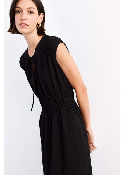 Önü Bağlamalı Kolsuz Midi Elbise G0654AX25SM fırsatları