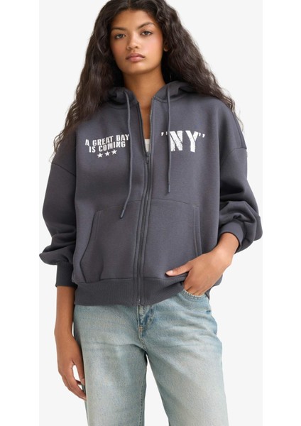 Oversize Geniş Kalıp Kapüşonlu Sırt Baskılı Fermuarlı Sweatshirt F8915AX25AU fırsatları