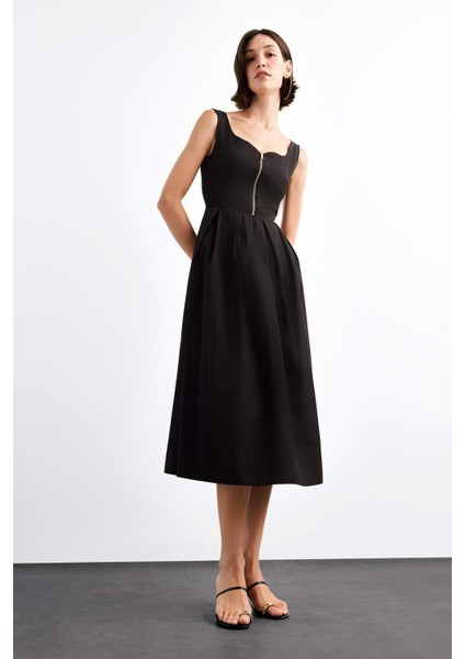 Kalp Yaka Fermuarlı Askılı Midi Elbise G0748AX25SM modelleri