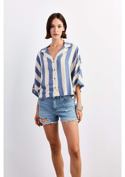 Oversize Geniş Kalıp Çizgili Kısa Kollu Gömlek G1324AX25SM modelleri