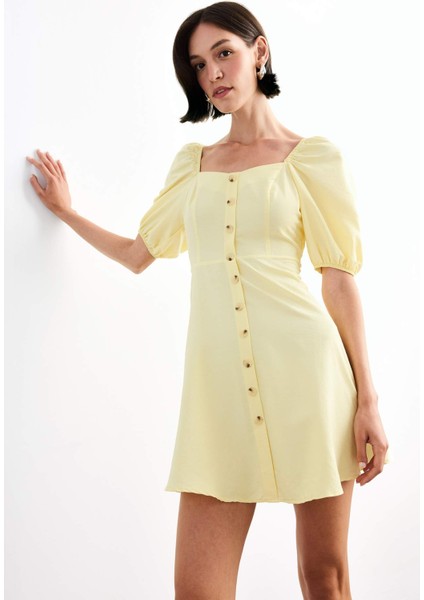 Kalp Yaka Kısa Kollu Mini Elbise G0730AX25SM modelleri