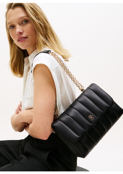 Siyah Kadın Çapraz Çanta AW0AW17669BDS