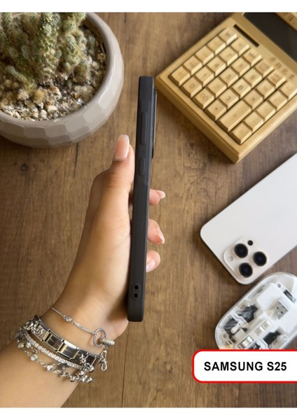 Samsung Galaxy S25 Uyumlu Lüks Leopar Desenli Silikon Telefon Kılıfı fırsatları