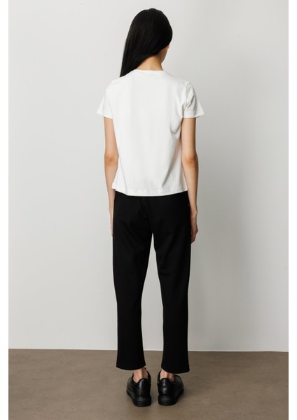 On Önü Taş Baskılı Kısa Kollu Bluz fırsatları