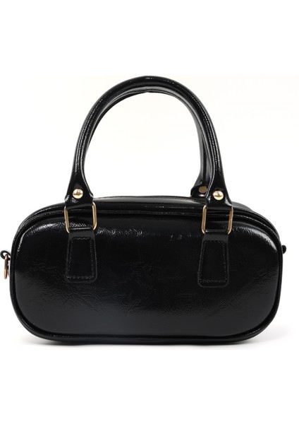 Kırışık Dokulu Siyah SHK207 Suni Deri Charm Detaylı Fermuarlı ,askılı El, Kol ve Omuz Çantası modelleri