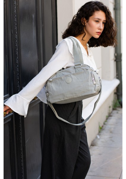 Unisex Krinkıl Kumaş Açık Gri Renkli Omuz ve Çapraz Askılı Çanta fırsatları