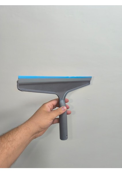 Mor ve Gri Cam Sileceği – Ergonomik Camtemizleyici
