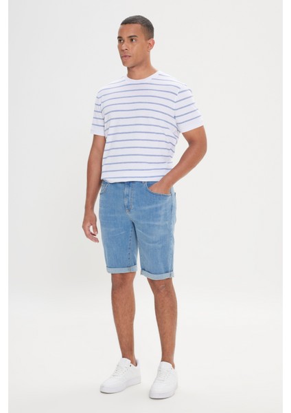 Erkek Mavi Slim Fit Dar Kesim Pamuklu Esnek Denim Şort modelleri