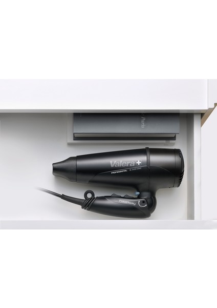 Black Swiss Light 5400 Iyonlaştırıcılı Hava Yoğunlaştırıcılı Ultra Sessiz Katlanabilir Profesyonel Saç Kurutma Makinesi 1800 W Siyah fiyatları