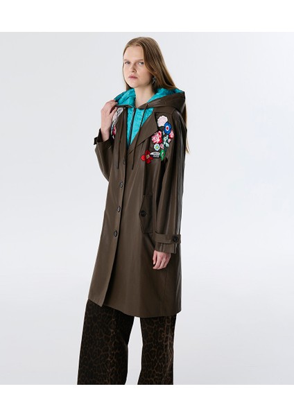 Çift Parça Görünüm Patch'li Trençkot TW6250011019074 fırsatları