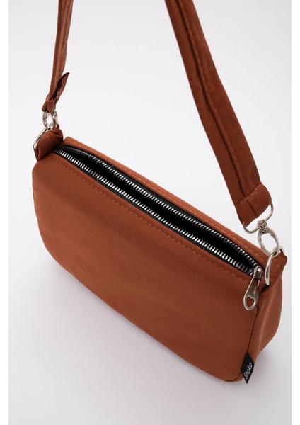 Kiremit U16 Kanvas Kumaş ,Tek Bölmeli ,Fermuarlı ,Astarlı, Baget Model El, Kol Ve Omuz Çantası