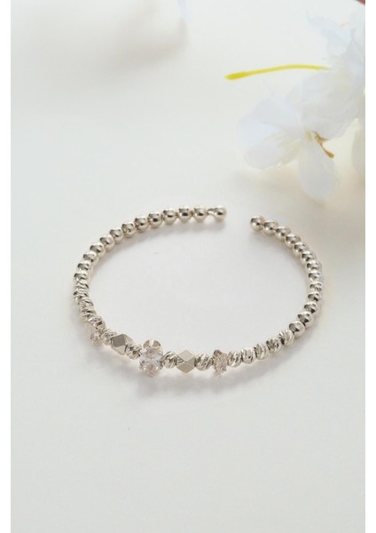 Kadın Gümüş Renk Dorika Zirkon Bileklik