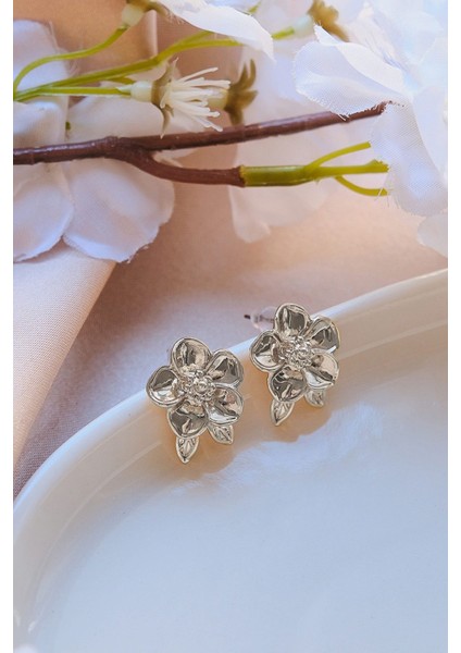 Silver Yapraklı Mini Papatya Küpe fiyatları