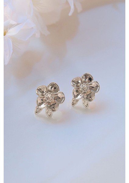Silver Yapraklı Mini Papatya Küpe modelleri
