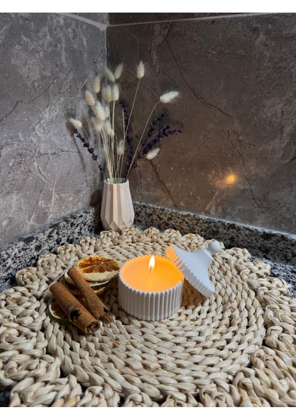 Minimalist Tasarım Mumluk & Uzun Ömürlü Kokulu Mum fiyatları