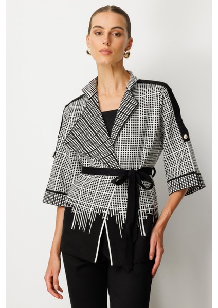 On Truvakar Kol Beli Kuşaklı Hırka