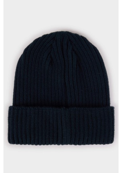 Erkek Bebek Dokuma Etiketli Triko Bere Y6262A225WN modelleri