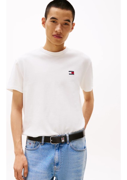 Th DM0DM20322 Tjm Reg Badge Tee Ext Erkek Tshırt fiyatları