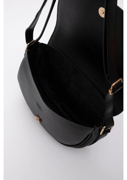 Kilit Detaylı Suni Deri Tek Bölmeli Çıtçıtlı Şık ve Ergonomik Kol ve Omuz Çantası Zarif