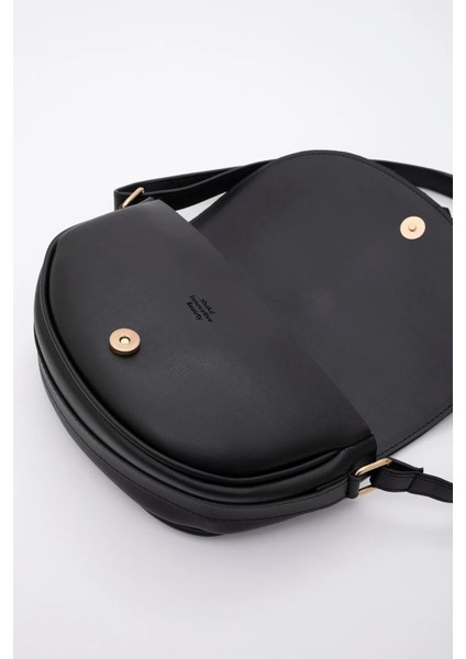 Kilit Detaylı Suni Deri Tek Bölmeli Çıtçıtlı Şık ve Ergonomik Kol ve Omuz Çantası Zarif