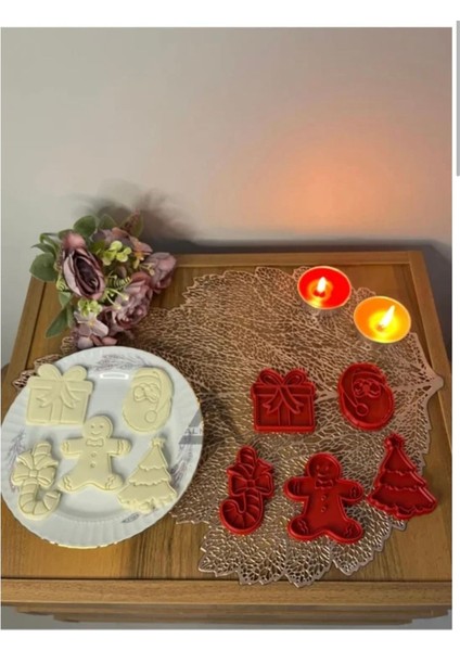 Hediyeli Yeniyıl Kurabiye Kalıbı Seti