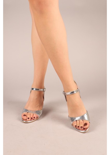 Lumıere Dokulu Tek Bant Topuklu Ayakkabı Gümüş modelleri