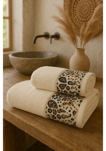 Ayla Model Baskılı 2'li Banyo Havlu Seti