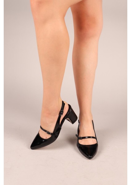 Eila Tek Bantlı Arkası Açık Topuklu Ayakkabı Siyah fırsatları