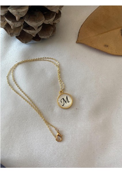 M Harfli Kolye Altın Renk