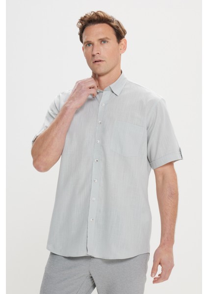 Erkek Gri Comfort Fit Rahat Kesim Düğmeli Yaka Keten Görünümlü %100 Pamuk Flamlı Kısa Kollu Gömlek fırsatları