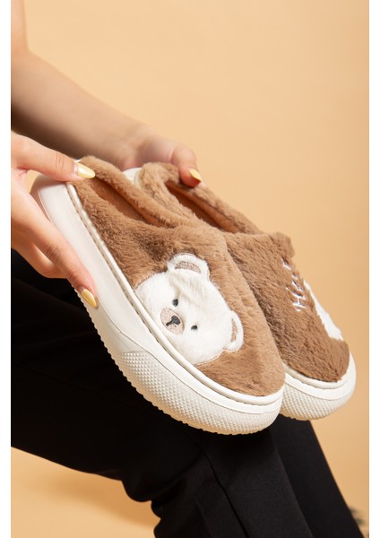 Kadın Ayıcık Desenli Peluş Yumuşak Hafif Ses Yapmayan Kaymaz Eva Taban Kışlık Ev Terliği