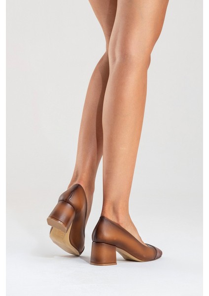 Kadın Kahverengi Desenli Hakiki Deri Küt Burun Özel Tasarım Günlük Klasik Topuklu Ayakkabı modelleri