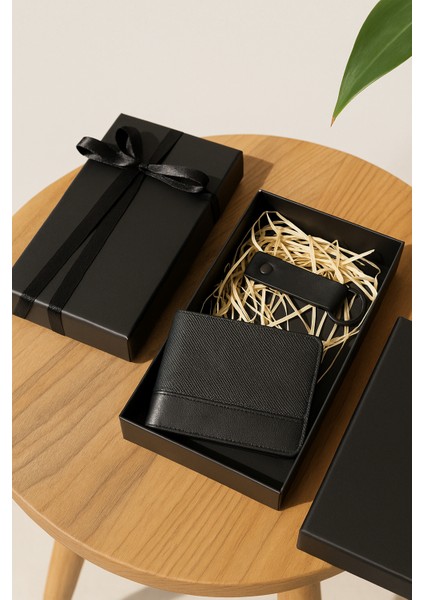 Private Collection Kişiselleştirilebilir Siyah Hakiki Deri Cüzdan (8,5X11)