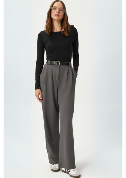 5009 Çift Pile Detay Kemerli Pantolon Gri