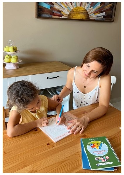 Türkçe Sihirli Yazı Defter Seti - 5 Defter 2 Kalem 20 Kartuş Taşıma Çantası indirimleri