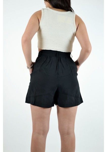 Kemer Toka Detaylı Cepli Kısa Şort - Siyah modelleri