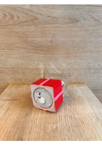 Işıklı Kırmızı Tek Gül Tasarımlı Mini Kar Küresi – Dekoratif Küçük Boy Kar Küresi 4x7 cm fiyatları