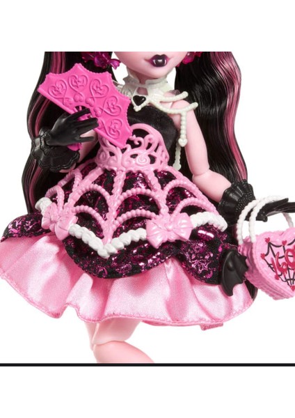 Havalı Doğum Günü Serisi Draculaura modelleri