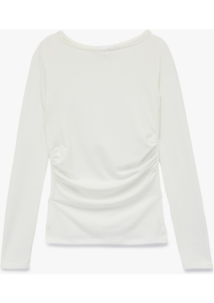 Kayık Yaka Drapeli Slim Fit Viskon Karışımlı Yırtmaçlı Uzun Kollu Tişört