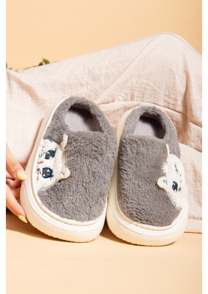 Kadın Kedicik Desenli Peluş Yumuşak Hafif Ses Yapmayan Kaymaz Eva Taban Kışlık Ev Terliği