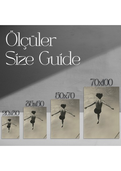 Havuzdan Atlayan Kadın Siyah Beyaz Fotoğraf Tablosu modelleri