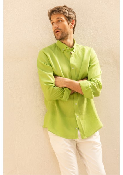 Erkek %100 Keten Fıstık Yeşili Düğmeli Yaka Modern Fit Cepsiz Gömlek modelleri