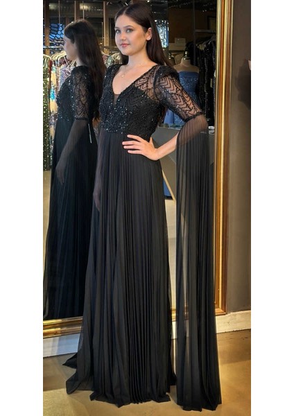 Siyah Kısa Kollu Tül Detaylı V Yaka Düz Kesim Tül Uzun Abiye Elbise 7761 fiyatları